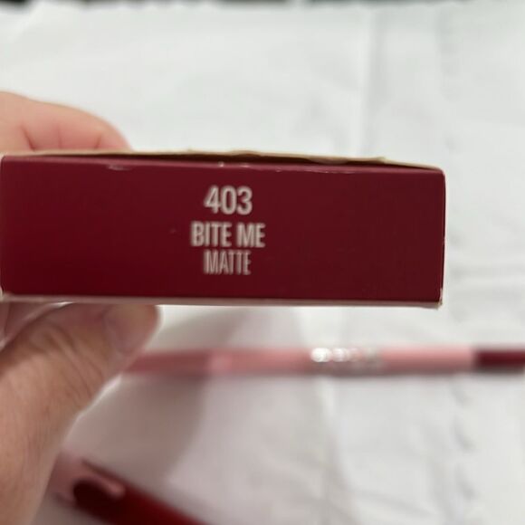 Kylie Jenner Matte Liquidd Lipstick and Lip Liner in Bite Me NWT in box - Picture 3 of 10